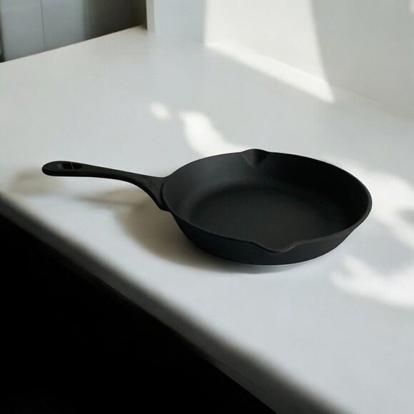 The Pioneer Woman 8.5" Cast Iron Pan Butterfly Logo Skillet Cooking Pan NEW - Picture 1 of 8